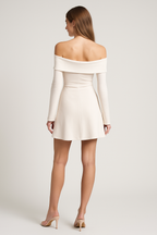 Luna Mini – Madonna Yaka Uzun Kollu Mini Elbise (Siyah, Krem, Mavi)