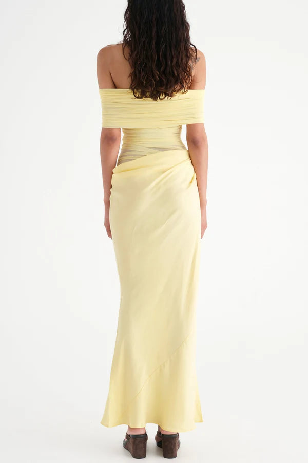 Aurora Mesh - Off-Shoulder Transparan Detaylı Uzun Abiye (Sarı, Siyah)