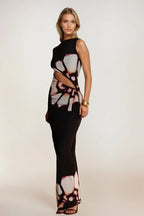 Aster Noir - Cut-Out Çiçek Desenli Maxi Elbise (Siyah)