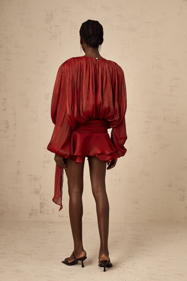 Ethereal Flow - Saten Mini Elbise – Balon Kol ve Drapeli Tasarım (Krem, Bordo)